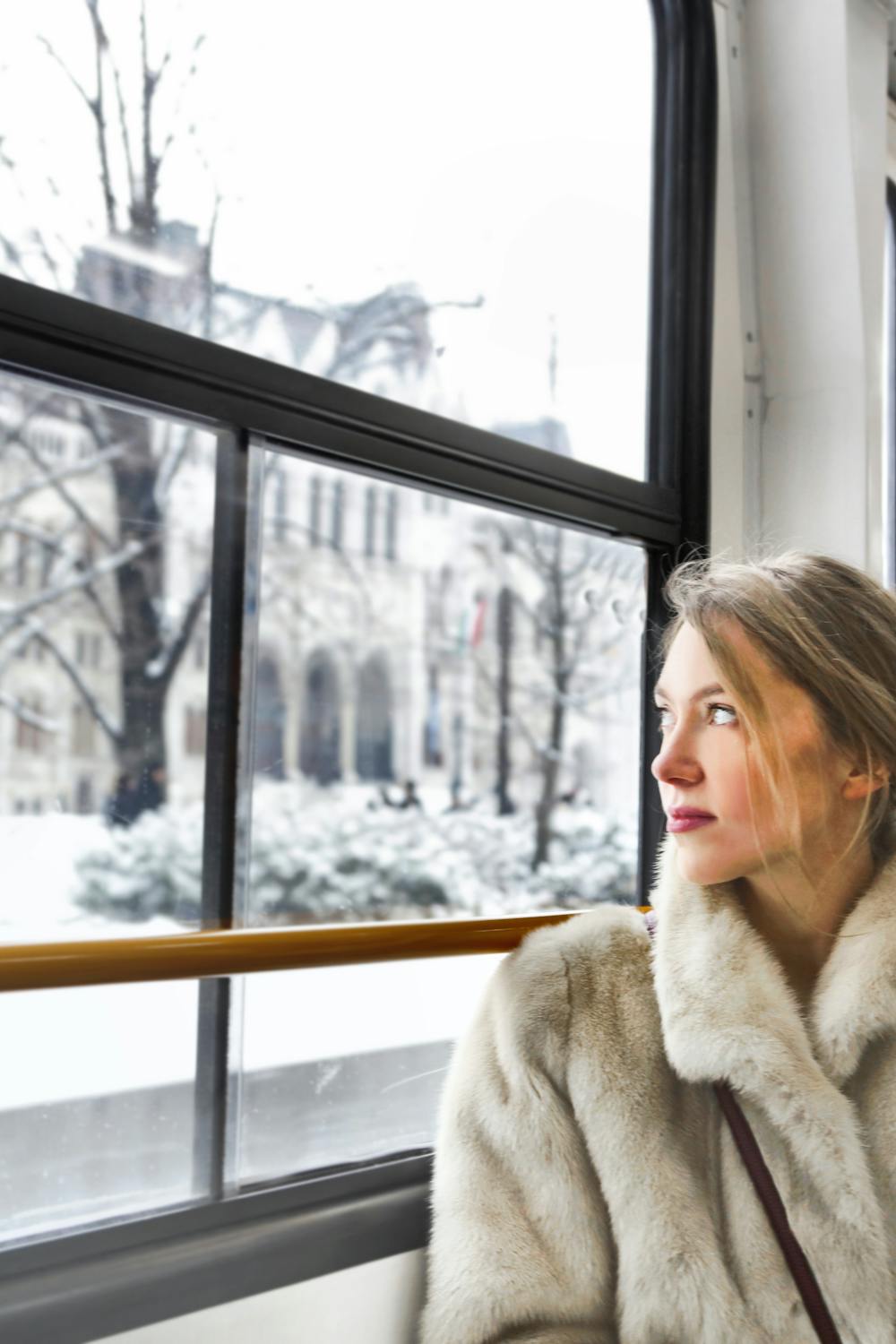 10 Best Things to Do on a Train When Traveling Alone: Enjoyable Solo Trip Activities