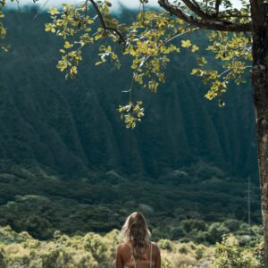 Solo Travel Retreats For Women: The Ultimate Guide To Reconnect with Your Inner Compass [+ 5 Best Wellness Retreats]