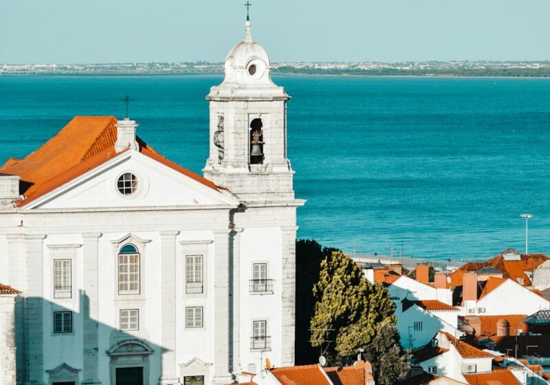 Solo Portugal Adventure: 7 Must-Do Experiences